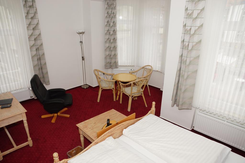 Hotel Deutsches Haus Blomberg  Eksteriør bilde